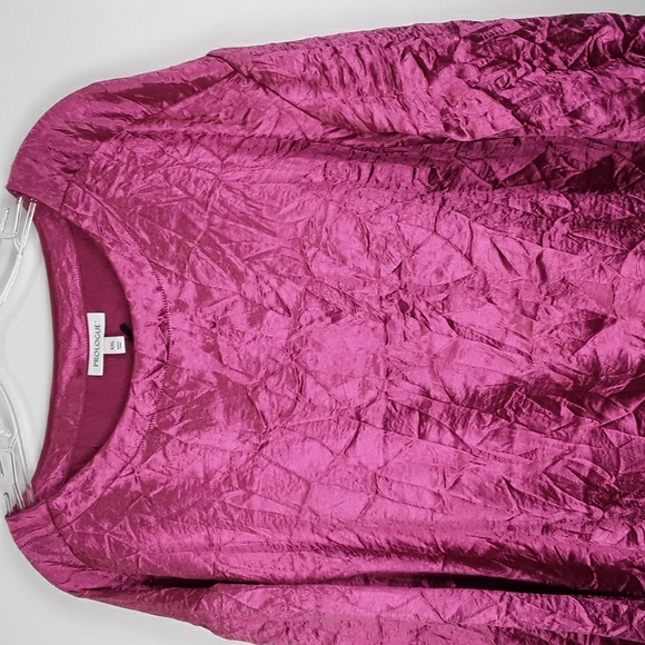Raspberry Radiance Pink Shiny Metallic Crinkle Texture Pullover Blouse Barbiecor - Picture 3 of 7